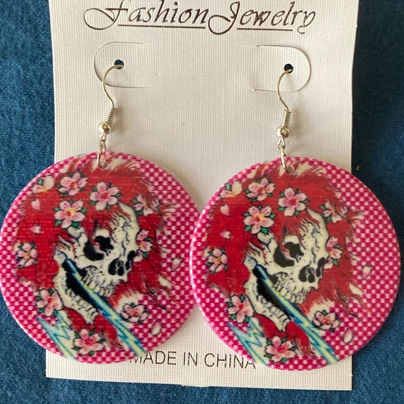 WITCHY SALE!!! Flower Skull Earrings - Picture 5 of 5